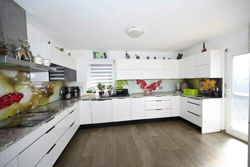 Gourmet-Küche + Terrassenzugang - 