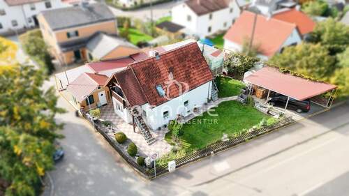 Luftaufnahme - Einfamilienhaus mit 131,00 m&sup2; in Kelheim zum Kaufen