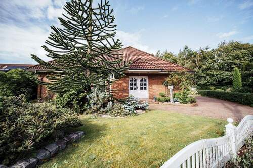 Frontansicht - 4 Zimmer Einfamilienhaus zum Kaufen in Leck