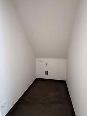 Abstellraum / Waschmaschine / - 