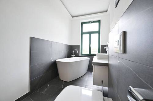 Bad - 3 Zimmer Etagenwohnung zur Miete in Leipzig