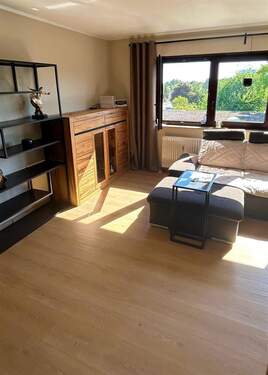 Wohnzimmer-2 - 3 Zimmer Etagenwohnung zum Kaufen in Mannheim