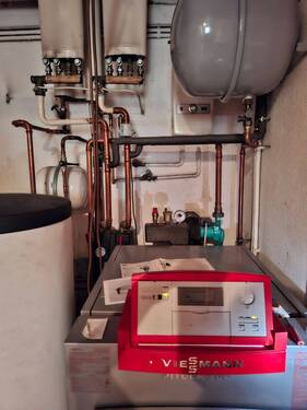 Ölheizung im Keller - 