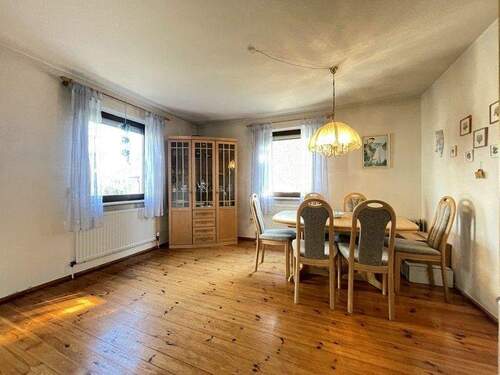 EG Schlafzimmer I - 6 Zimmer Einfamilienhaus in Schwaig