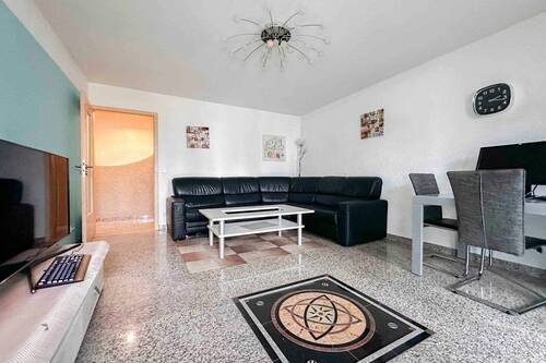 Wohnzimmer (2) - 3 Zimmer Einfamilienhaus zum Kaufen in Nürnberg