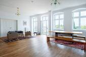 Bild 1 - Familienidyll mit Altbaucharme und Weitblick