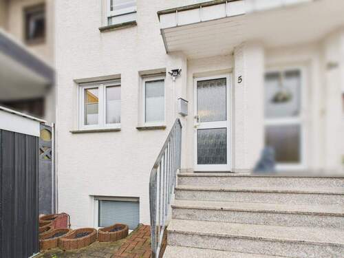 Hauseingang - 4 Zimmer Reihenmittelhaus zum Kaufen in Hamm