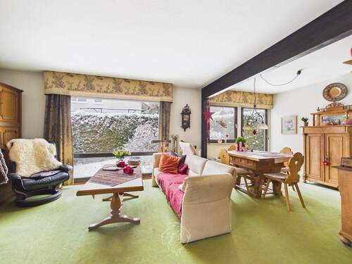 Wohn-Essbereich - 5 Zimmer Einfamilienhaus zum Kaufen in Höchberg