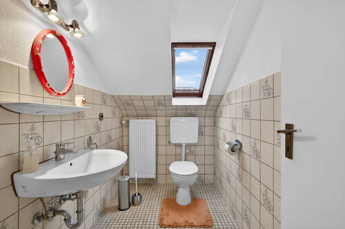 WC im Dachgeschoss - 