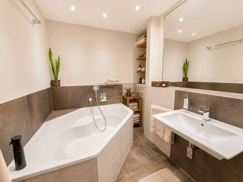 Große Badewanne - 