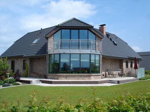 Rückansicht vom See - 5 Zimmer Einfamilienhaus in Alt Schwerin