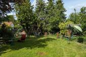 Blick in den großen Garten_4 - Doppelhaushälfte mit 216,00 m² in Lehre zum Kaufen