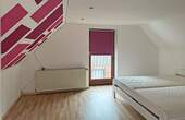 Schlafzimmer Dachgeschoss rechts - 