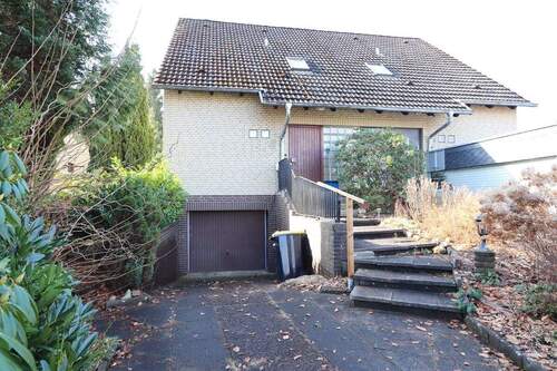 Vorderansicht - 4 Zimmer Doppelhaushälfte in Quickborn