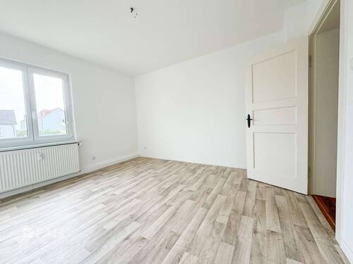 Wohnzimmer - 3 Zimmer Etagenwohnung zum Kaufen in Ribnitz-Damgarten