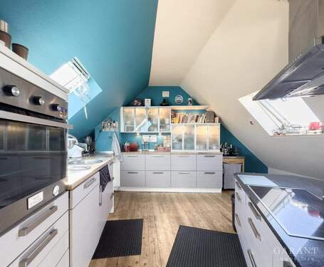 Kueche - 1 Zimmer Mehrfamilienhaus, Wohnhaus zum Kaufen in Mannheim