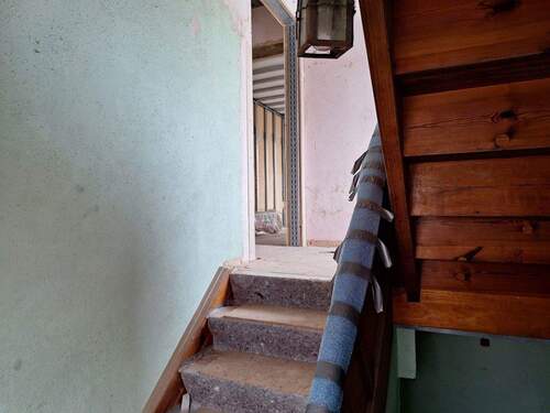 Aufgnang 1. OG zu DG - 