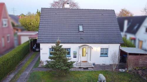 Frontansicht_1 - Einfamilienhaus mit 120,00 m&sup2; in Norderstedt zum Kaufen