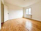 Wohnzimmer - 3 Zimmer Etagenwohnung zum Kaufen in Ribnitz-Damgarten