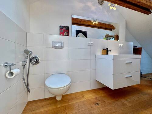 WC, DG - 