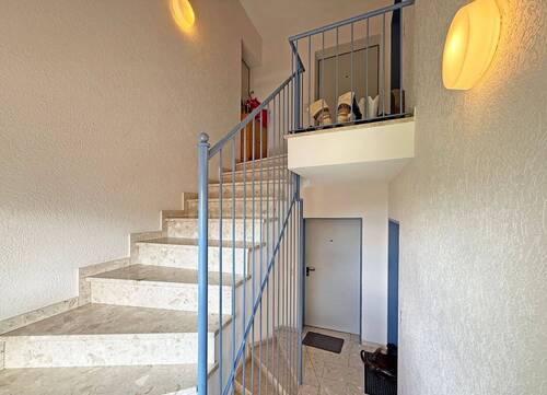 Bild 2 - 1 Zimmer Mehrfamilienhaus, Wohnhaus zum Kaufen in Mücke