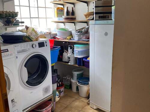 Abstell und Waschmaschinenraum EG - 