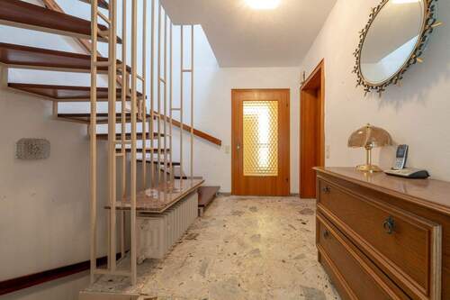 EG Flur - 4 Zimmer Doppelhaushälfte in Lünen