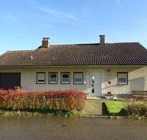 Ein Paradies für Ihre Familie! Gepflegtes Einfamilienhaus mit Balkon und Garage in Grafenau