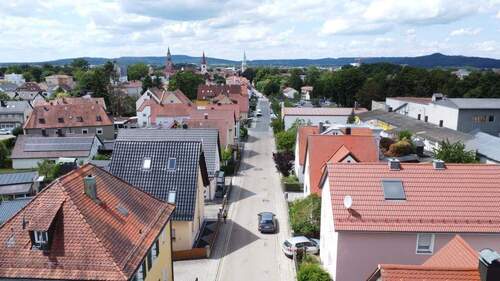Der Weg in das Zentrum - 4 Zimmer Einfamilienhaus zum Kaufen in Neumarkt