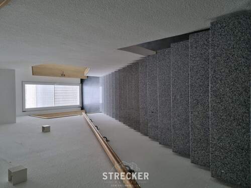 Treppenaufgang zum DG - 