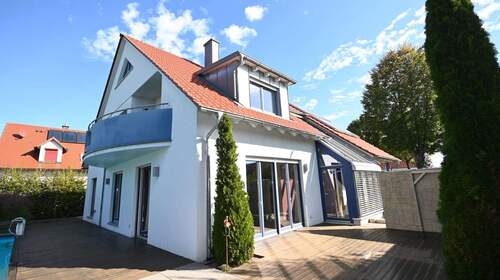 Freistehendes Einfamilienhaus - 6 Zimmer Einfamilienhaus zum Kaufen in Neumarkt in der Oberpfalz / Rittershof