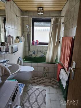 Bad - 3 Zimmer Etagenwohnung zur Miete in Waldenbuch