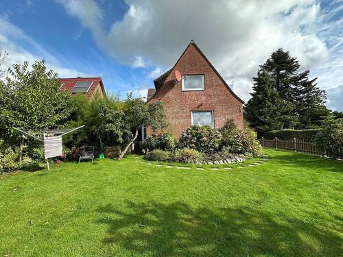 Außenansicht vom Garten aus - 7 Zimmer Einfamilienhaus in Schleswig