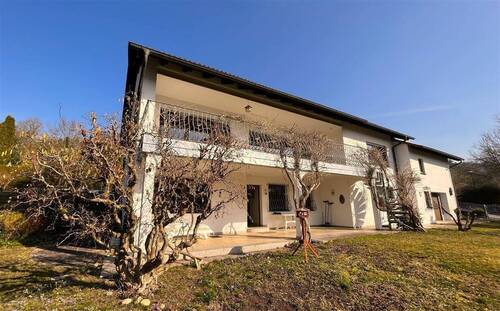 Hausansicht - Einfamilienhaus mit 206,00 m² in Altdorf b. Nürnberg zum Kaufen