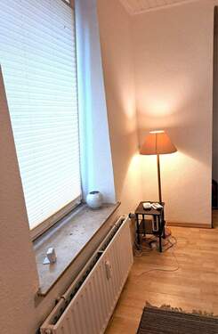 Wohnzimmer - 2 Zimmer Etagenwohnung zum Kaufen in Aachen