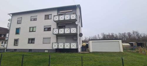 Gebäude: Außenansicht - 1 Zimmer Mehrfamilienhaus, Wohnhaus in Mengen