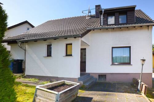 Gartenansicht - 3 Zimmer Einfamilienhaus in Neustadt