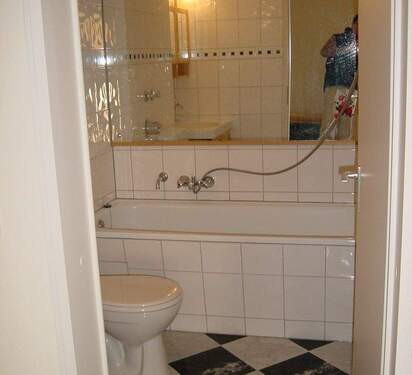 Badezimmer - Etagenwohnung mit 57,80 m&sup2; in Friedrichsdorf zum Kaufen