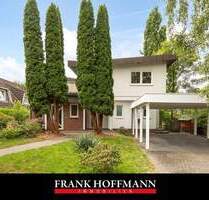 Großes Architektenhaus in Hamburg-Rahlstedt mit Einliegerwohnung