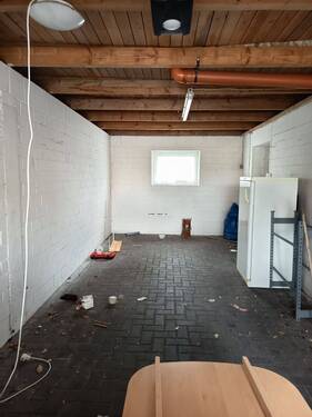 Garage - 