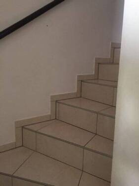 Treppe - 5 Zimmer Reihenmittelhaus zur Miete in Regensburg