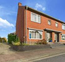 Pferdefreunde aufgepasst: Doppelhaushälfte mit 7.452 m² Reitparadies in Selfkant - Stein! - Selfkant / Stein