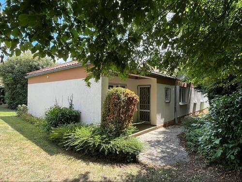 Rück- und Seitenansicht - 