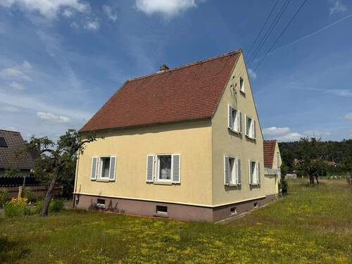 Bild 2 - 6 Zimmer Einfamilienhaus zum Kaufen in Diera-Zehren