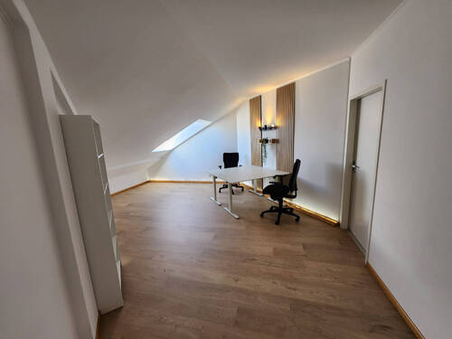 Büroraum Stone&Light 12-7 - Plug & Play im Westen Regensburgs: Stylisches, flexibles Büro mit Dachterrassen