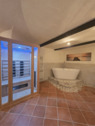Badezimmer mit Sauna - 