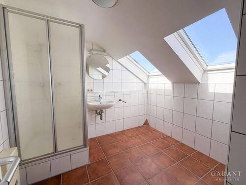 Badezimmer - Etagenwohnung mit 61,00 m&sup2; in Leutenbach zur Miete