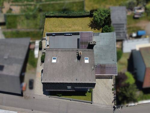 Vogelperspektive - 9 Zimmer Einfamilienhaus in Schmalenberg