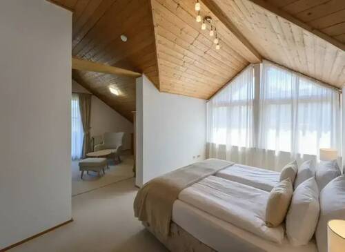 OG - Schlafzimmer.jpg - 