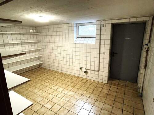 Lager- / Hobbyraum 1 im Keller - 